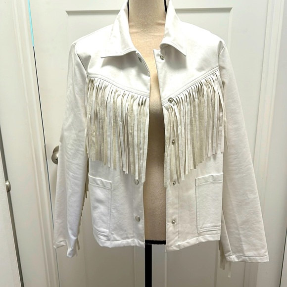 NWOT Steve Madden White Fringe Jacket - Picture 1 of 4
